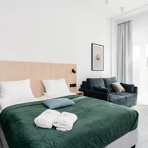 saint-martin-residence-city-center-apartments-podgrna.poznan-hotels.com/
