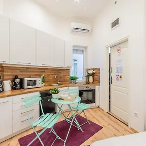 Real Anker Ii Apartamento Budapest